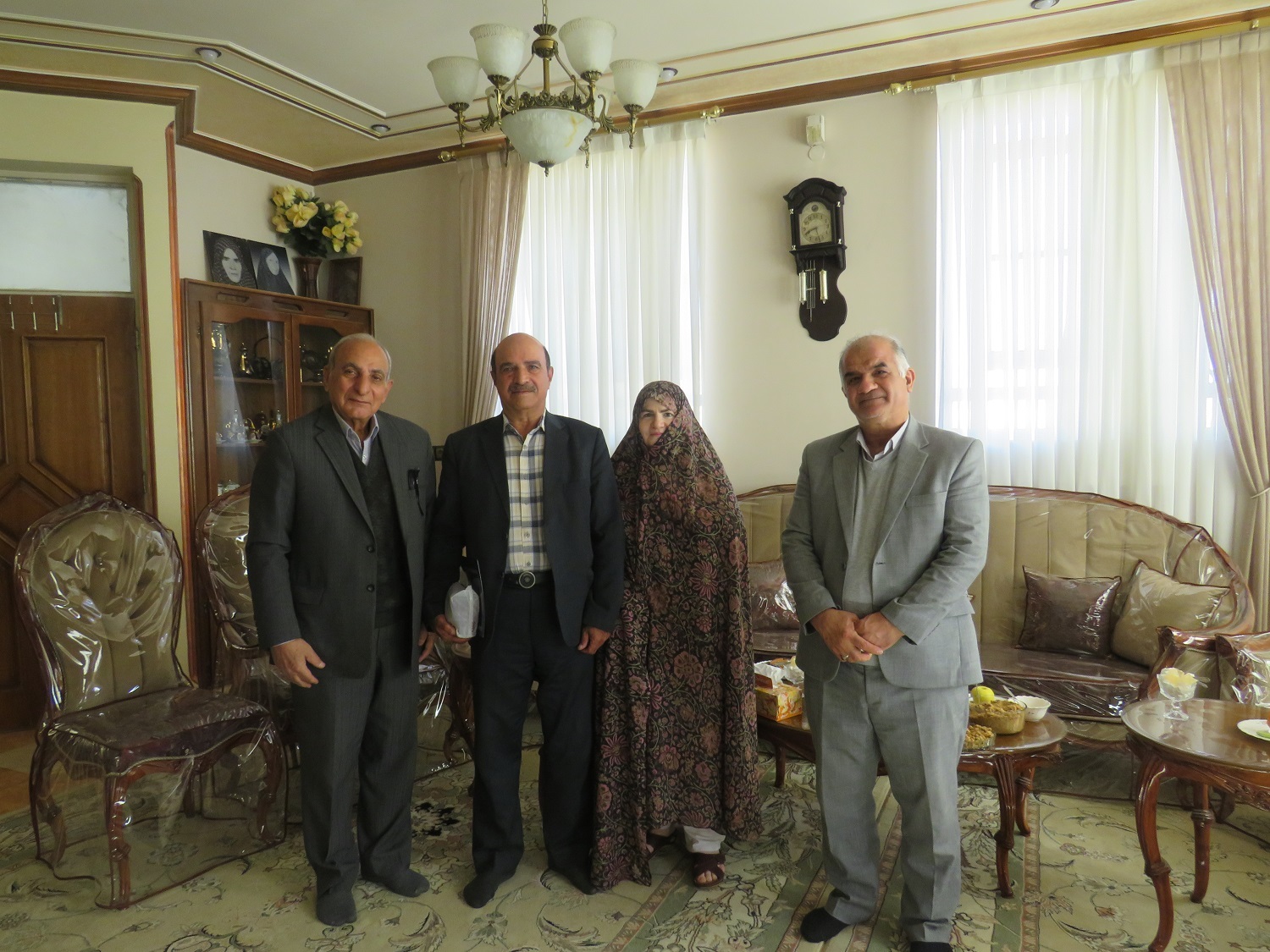 دیدار صمیمی با ۷ نفر از بازنشستگان شهرستان یزد