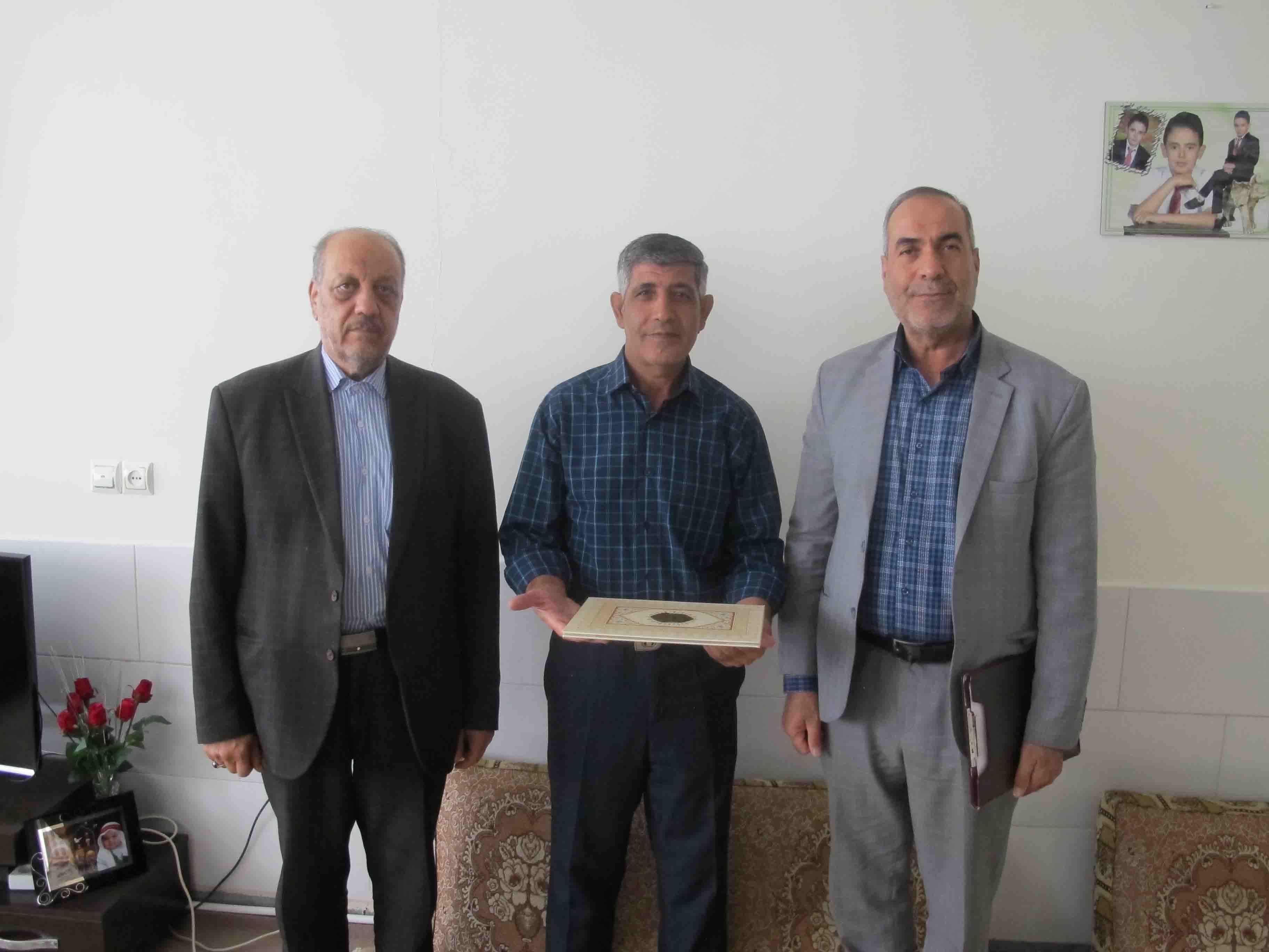 دیدار رئیس کانون بازنشستگان استان مرکزی با ۶ نفر از پیشکسوتان