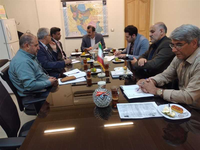 کمیسیون رسیدگی به وضعیت معسرین بازنشسته و مستمری بگیر انتظامی استان لرستان