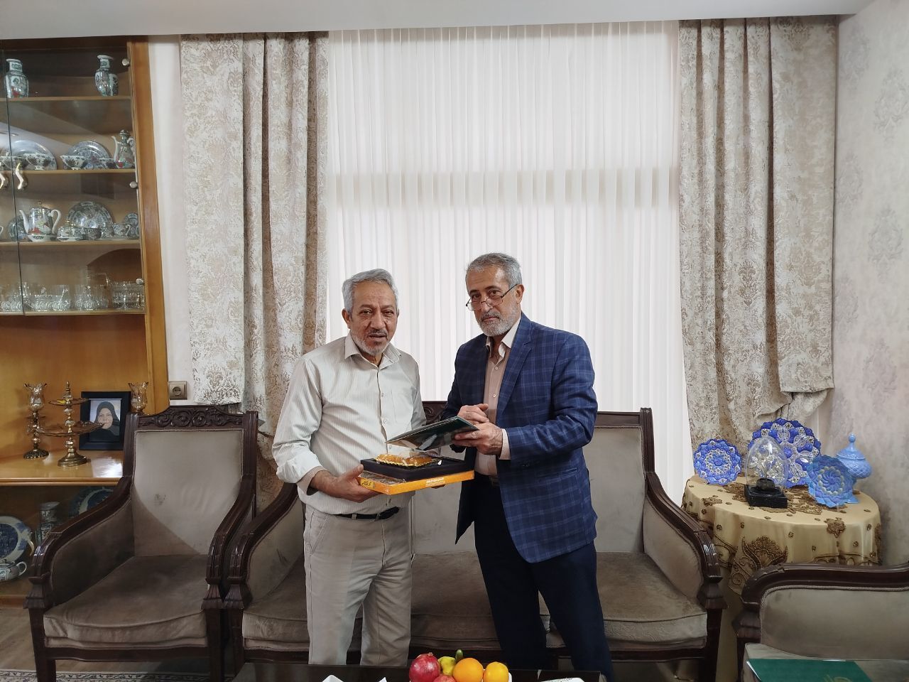 دیدار و سرکشی از ۱۵۵ عضو بازنشسته و مستمری بگیر استان اصفهان در فصل پائیز