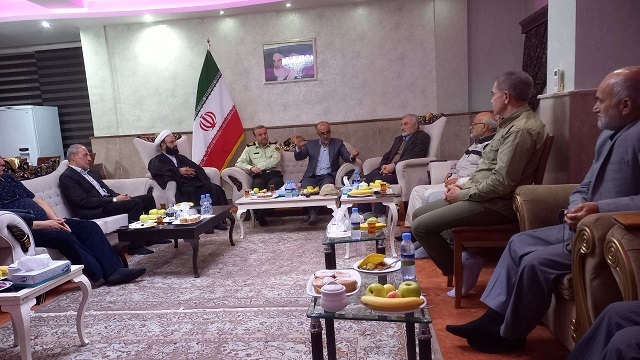 دومین نشست صمیمی بازنشستگان با حضور فرمانده انتظامی استان