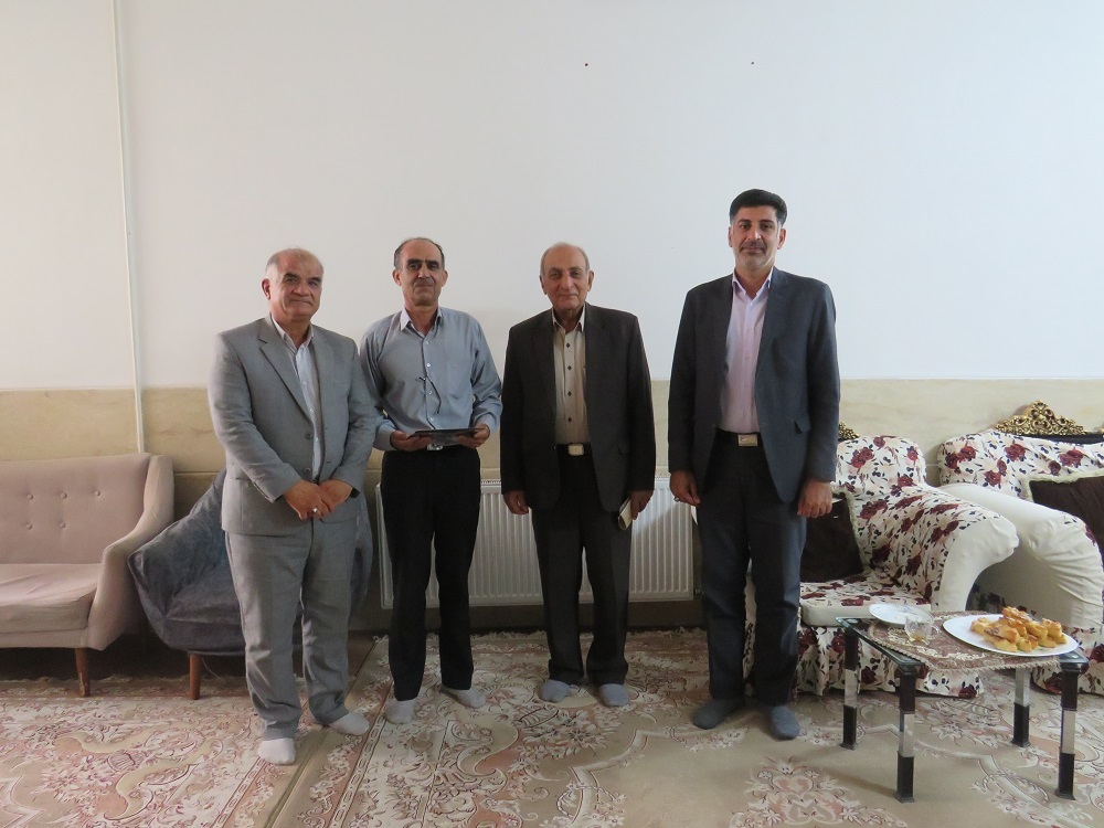 دیدار صمیمی با ۷ نفر از بازنشستگان و مستمری بگیران شهرستان یزد