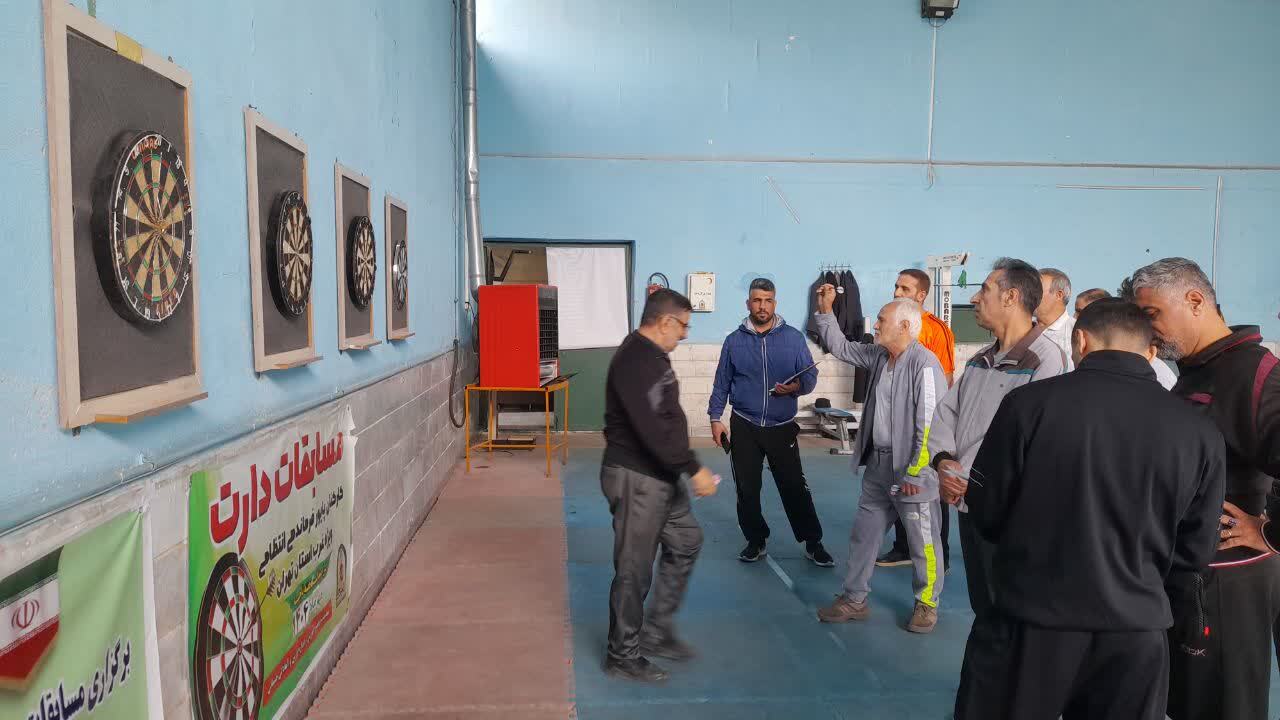 برگزاری مسابقات ورزشی بازنشستگان غرب استان تهران  به مناسبت گرامیداشت دهه مبارک فجر