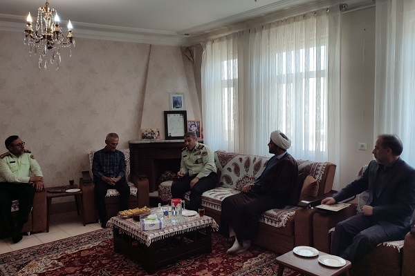 دیدار فرمانده انتظامی استان با پیشکسوت بازنشسته همایون کبیرکوه