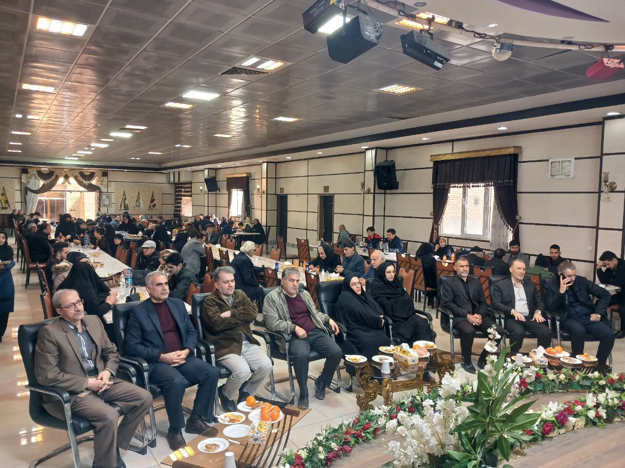 برگزاری ضیافت خانوادگی بازنشستگان انتظامی استان کرمانشاه با حضور ۴۳ نفربازنشسته و خانواده آنها
