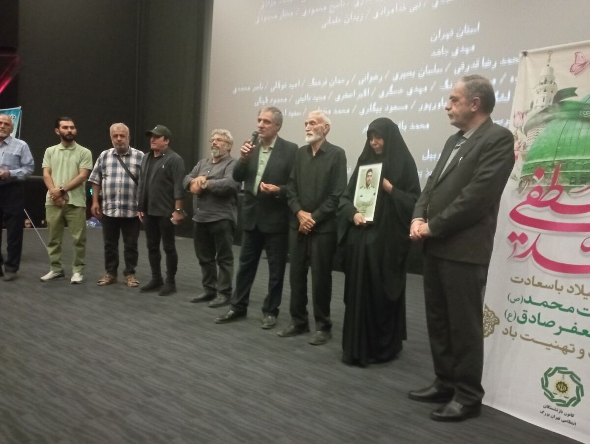 پیشکسوتان انتظامی سراسر کشور میهمانان ویژه فیلم سینمایی «اتاقک گلی»