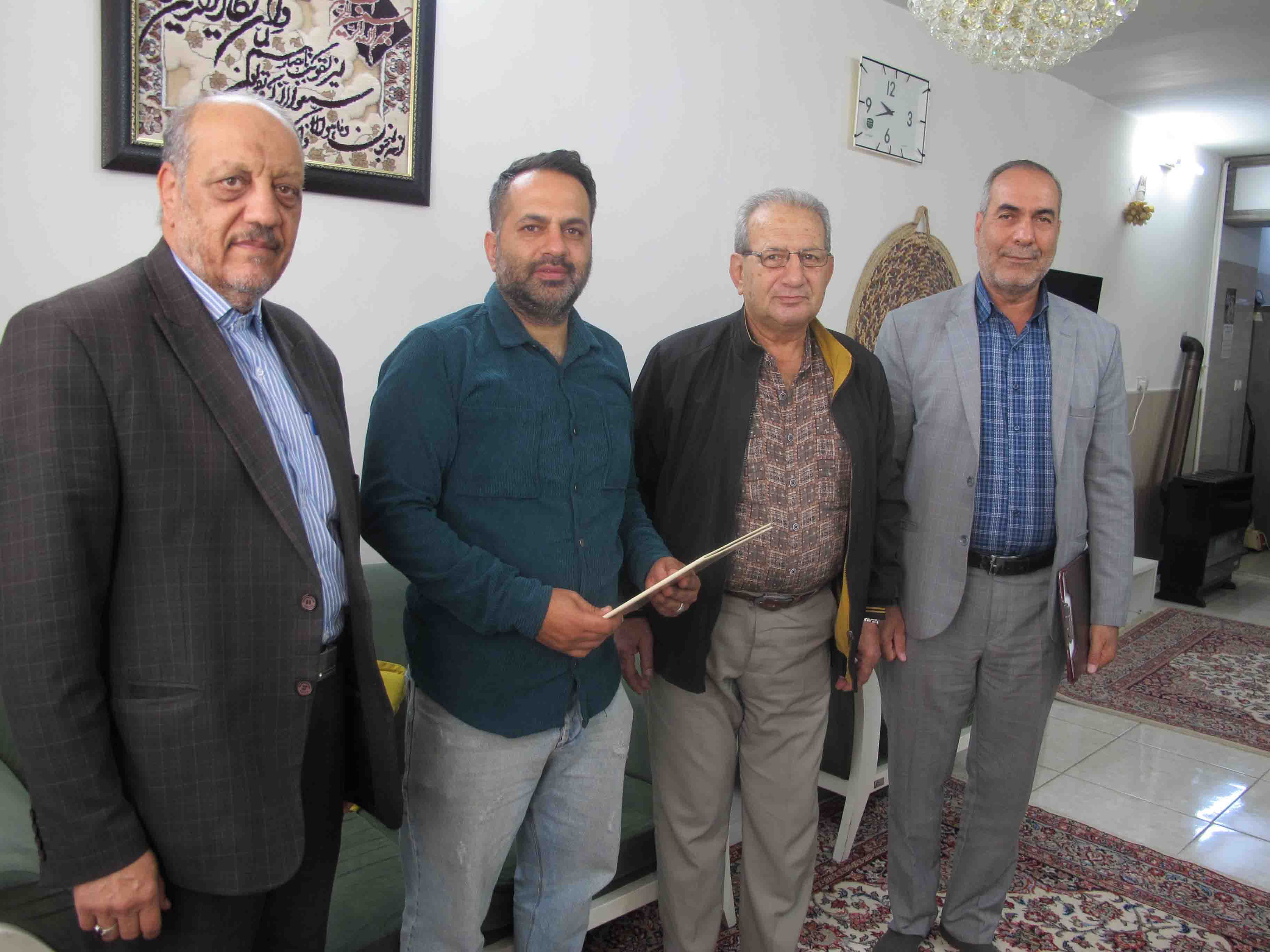 دیدار رئیس کانون بازنشستگان استان مرکزی با ۶ نفر از پیشکسوتان