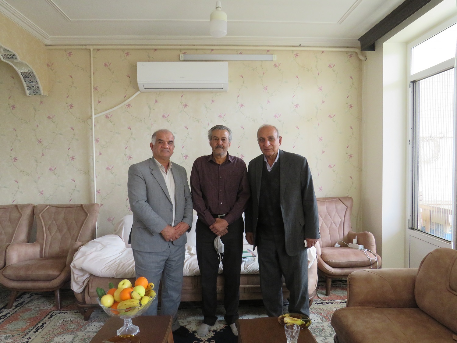 دیدار صمیمی با ۴۰ نفر از بازنشستگان و مستمری بگیران شهرستان یزد