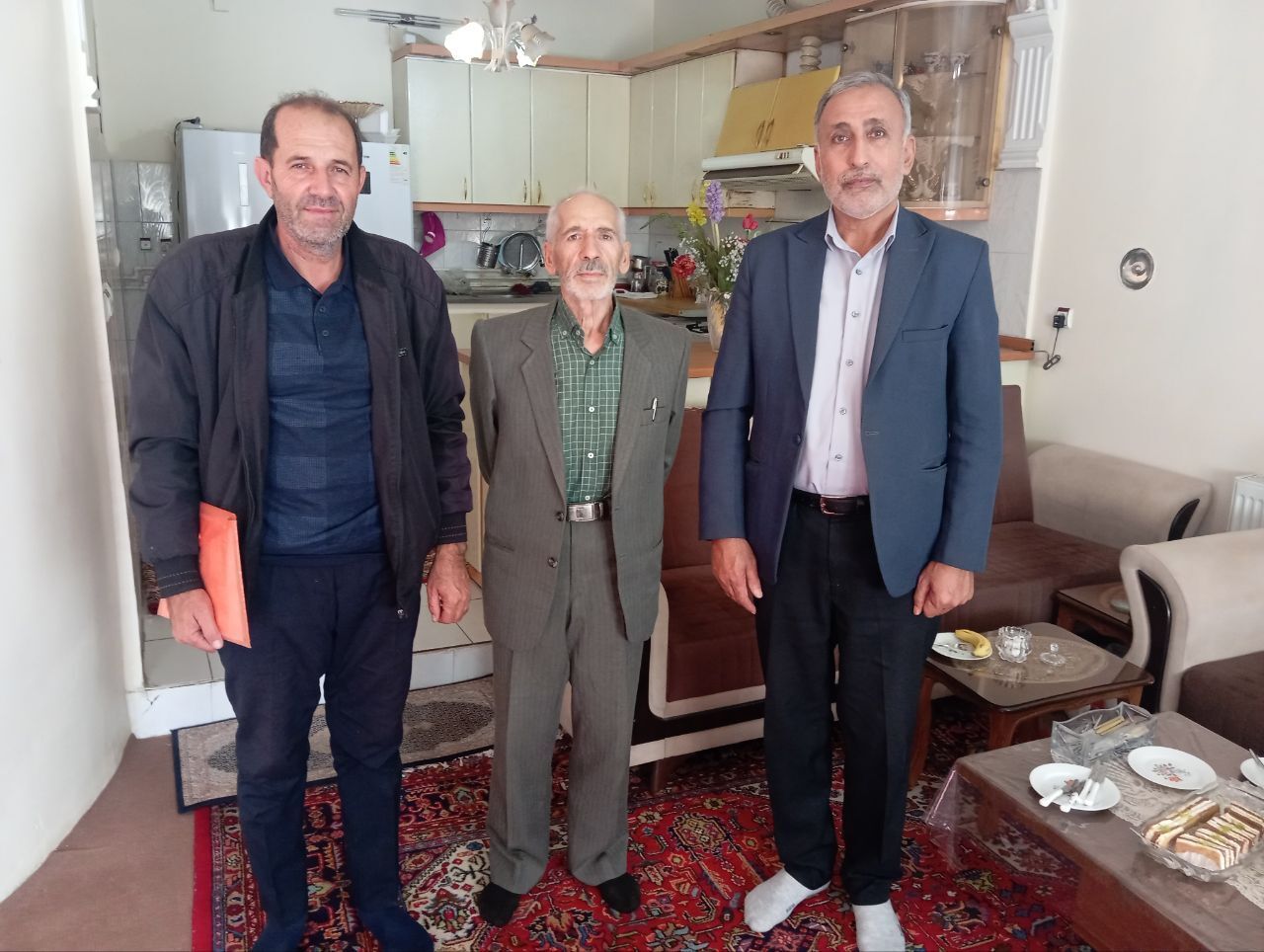 دیداررئیس کانون بازنشستگان شهرستان خوی با ۳ پیشکسوت بازنشسته