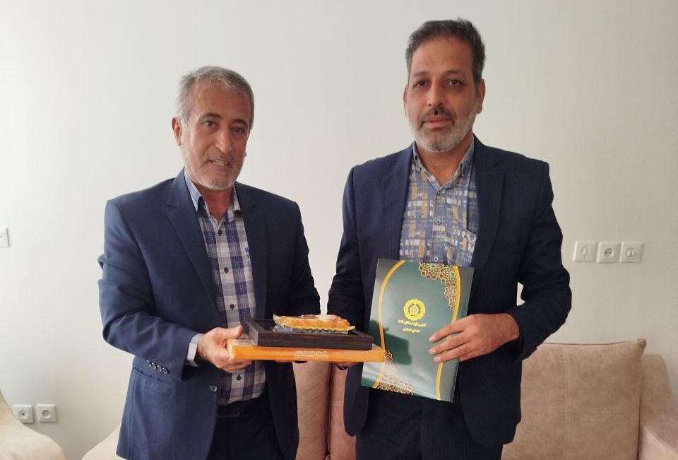 دیدار و سرکشی از ۱۵۵ عضو بازنشسته و مستمری بگیر استان اصفهان در فصل پائیز