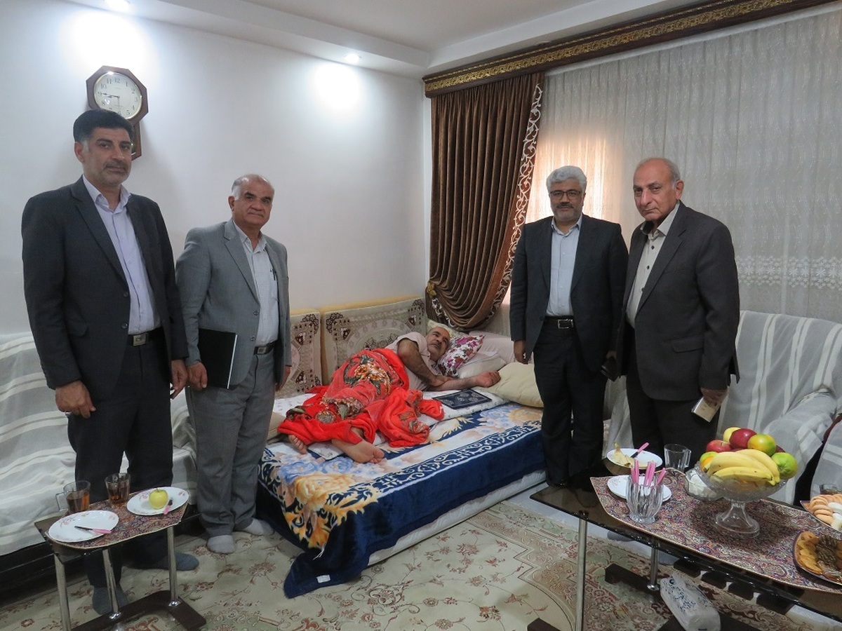 دیدار صمیمی با ۷ نفر از بازنشستگان و مستمری بگیران شهرستان یزد