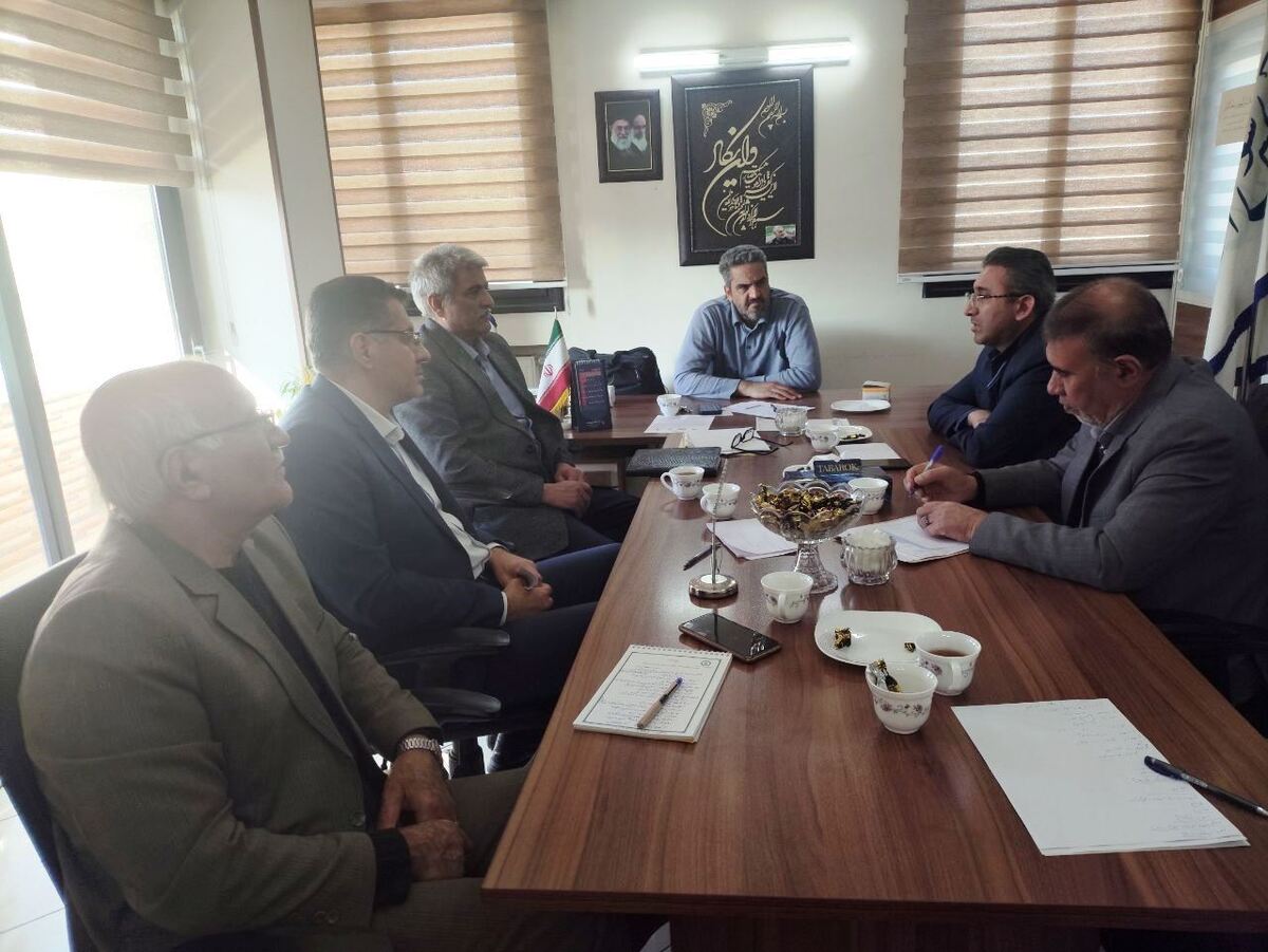 نشست بررسی مطالبات بازنشستگان نیروهای مسلح اصفهان